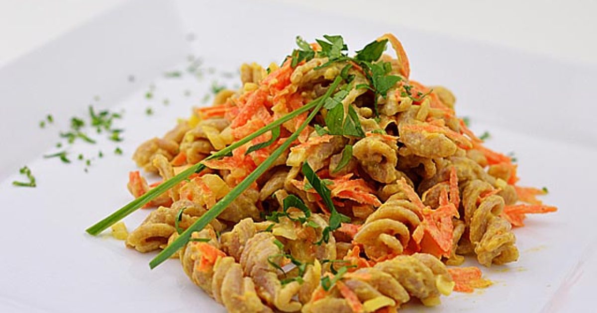 receptyzdravia-cestoviny-spaldove-s-tahini-a-tofu-majonezou-featured