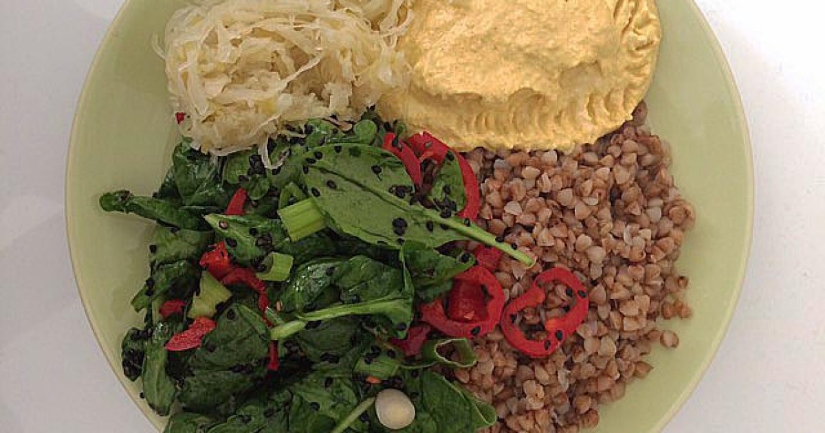 receptyzdravia-cicerova-pomazanka-s-pohankou-featured