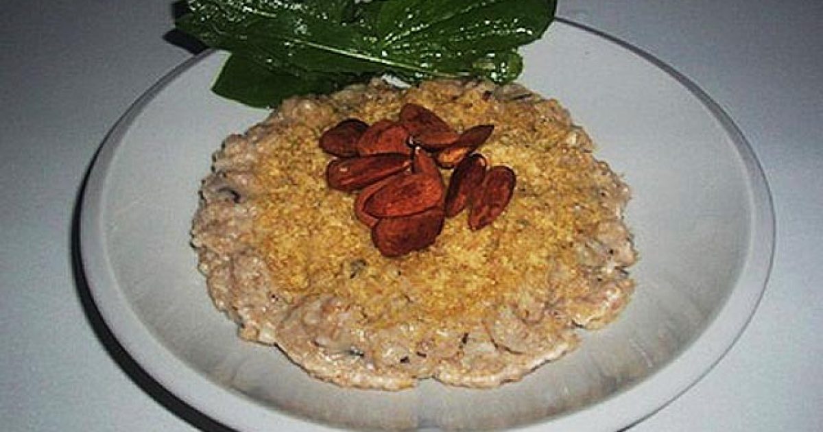 receptyzdravia-kasa-z-ovsenych-vlociek-s-mandlami-featured