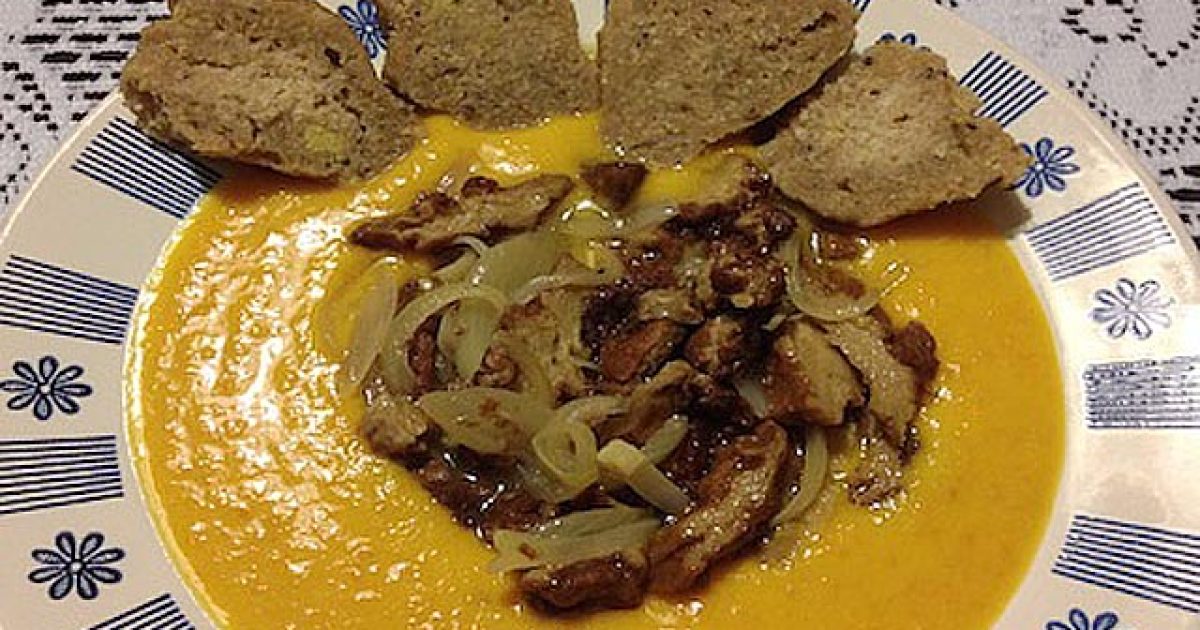 receptyzdravia-svieckova-omacka-so-seitanom-a-knedlikmi-featured